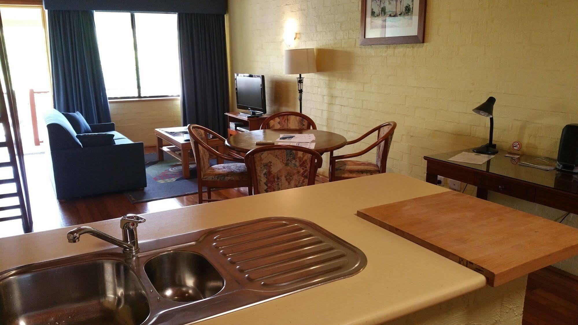 Aparthotel Great Escape Lofts à Gloucester Extérieur photo